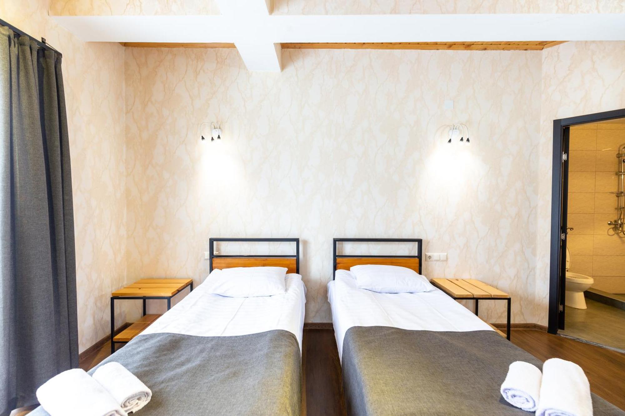 Mestia Hotel Amirani Zewnętrze zdjęcie