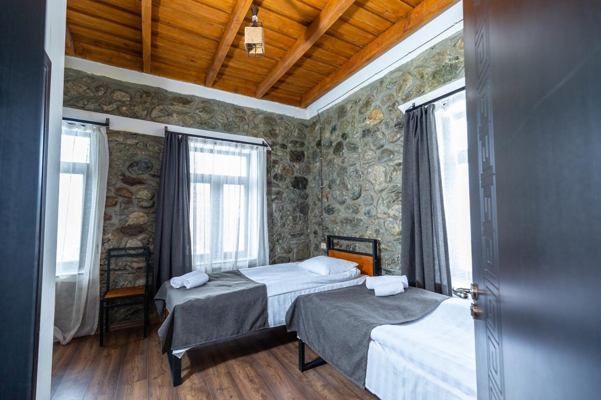 Mestia Hotel Amirani Zewnętrze zdjęcie